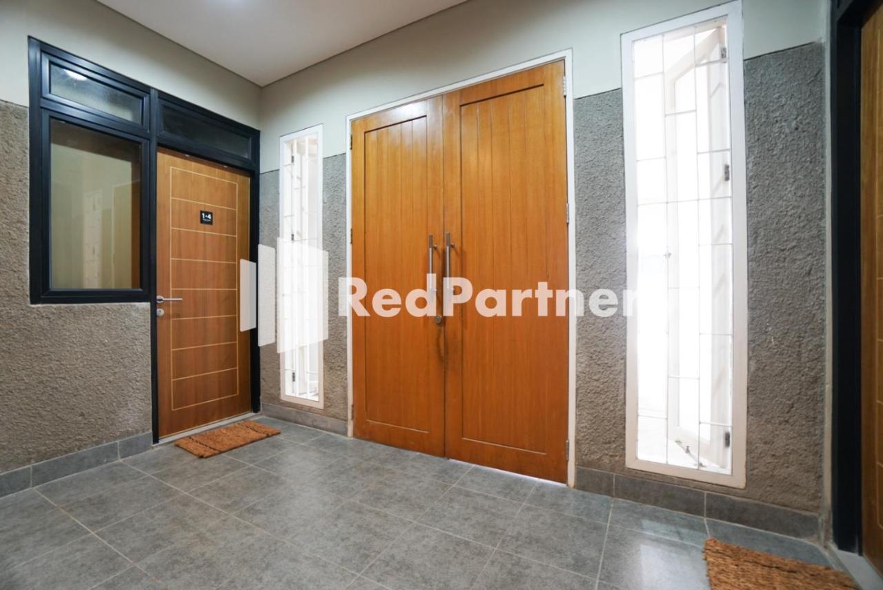 Tomang Gelong Syariah Mitra Reddoorz Hotel Jakarta
