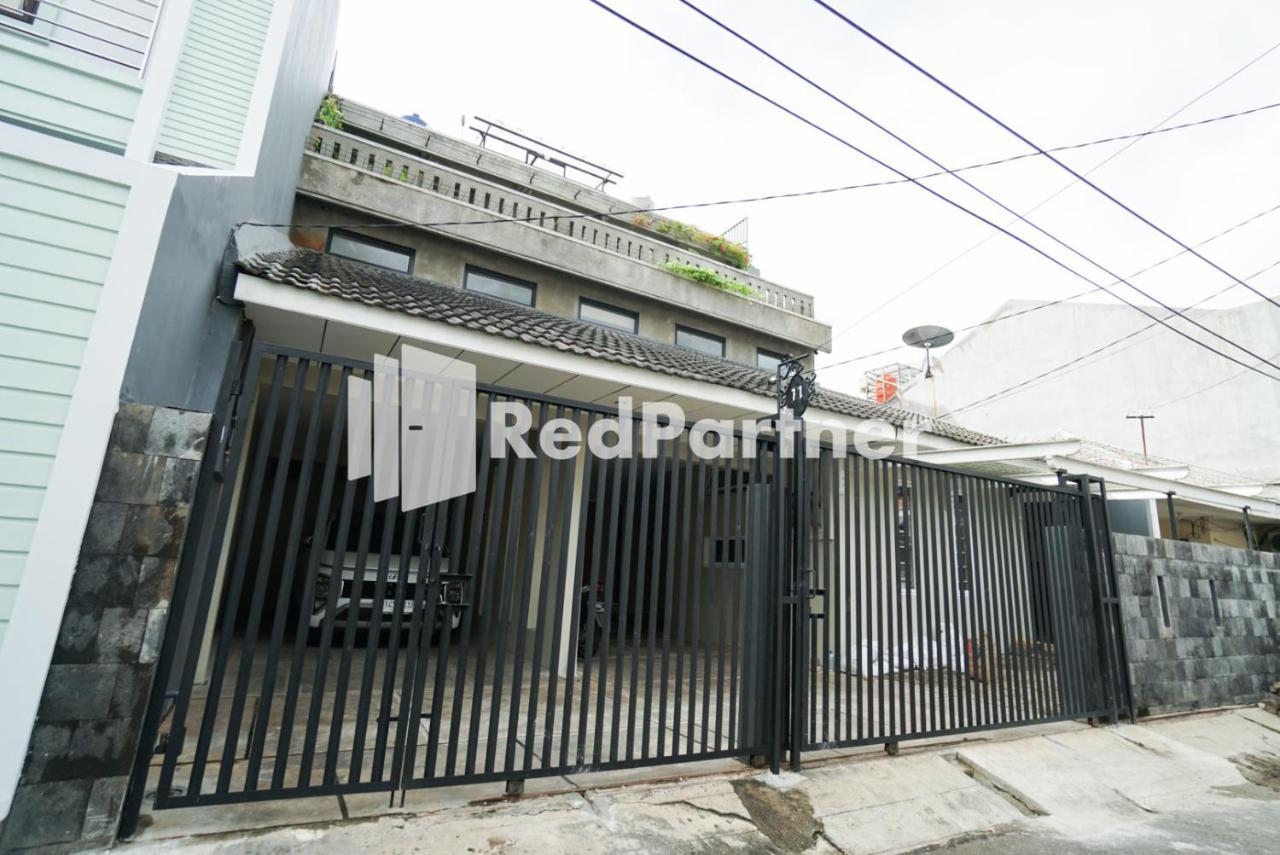 Tomang Gelong Syariah Mitra Reddoorz